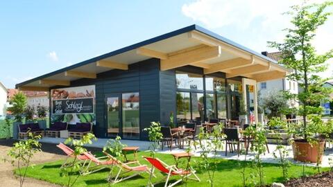 filiale-feldkirchen-mit-sitzplaetze-zum-geniessen