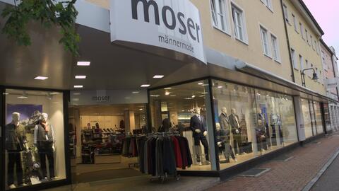 moser-herrenmode-neuburg-filiale-von-aussen