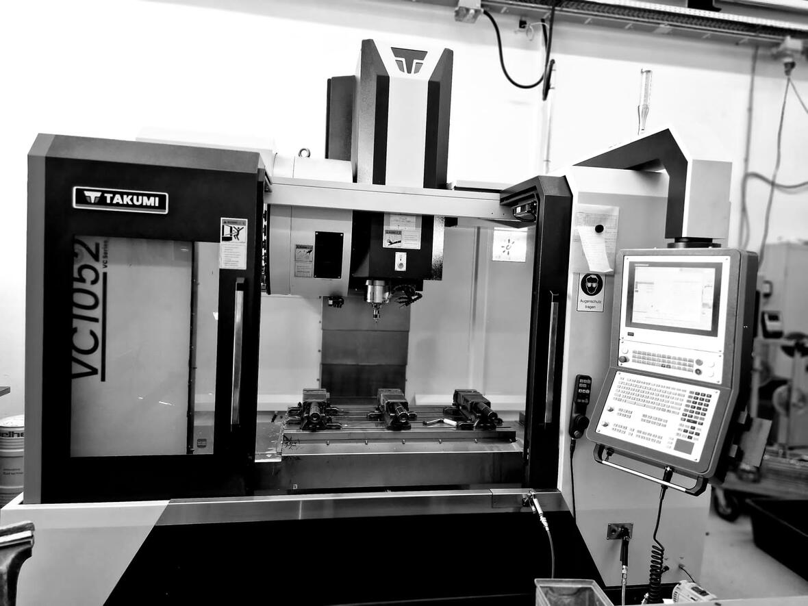 CNC Universal Fräsmaschinen TAKUMI - VC1052